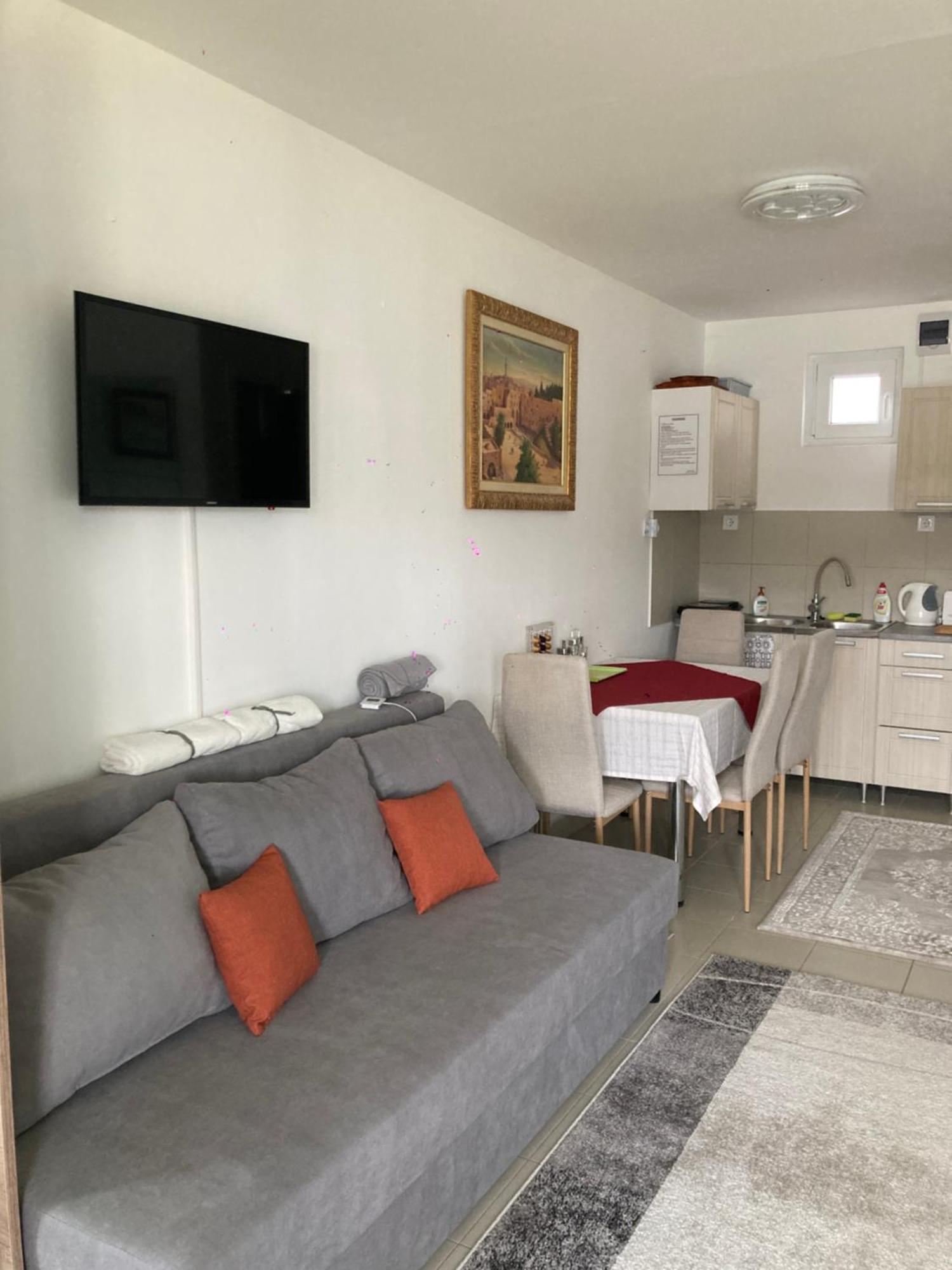 Oazis Apartman Orfű Esterno foto