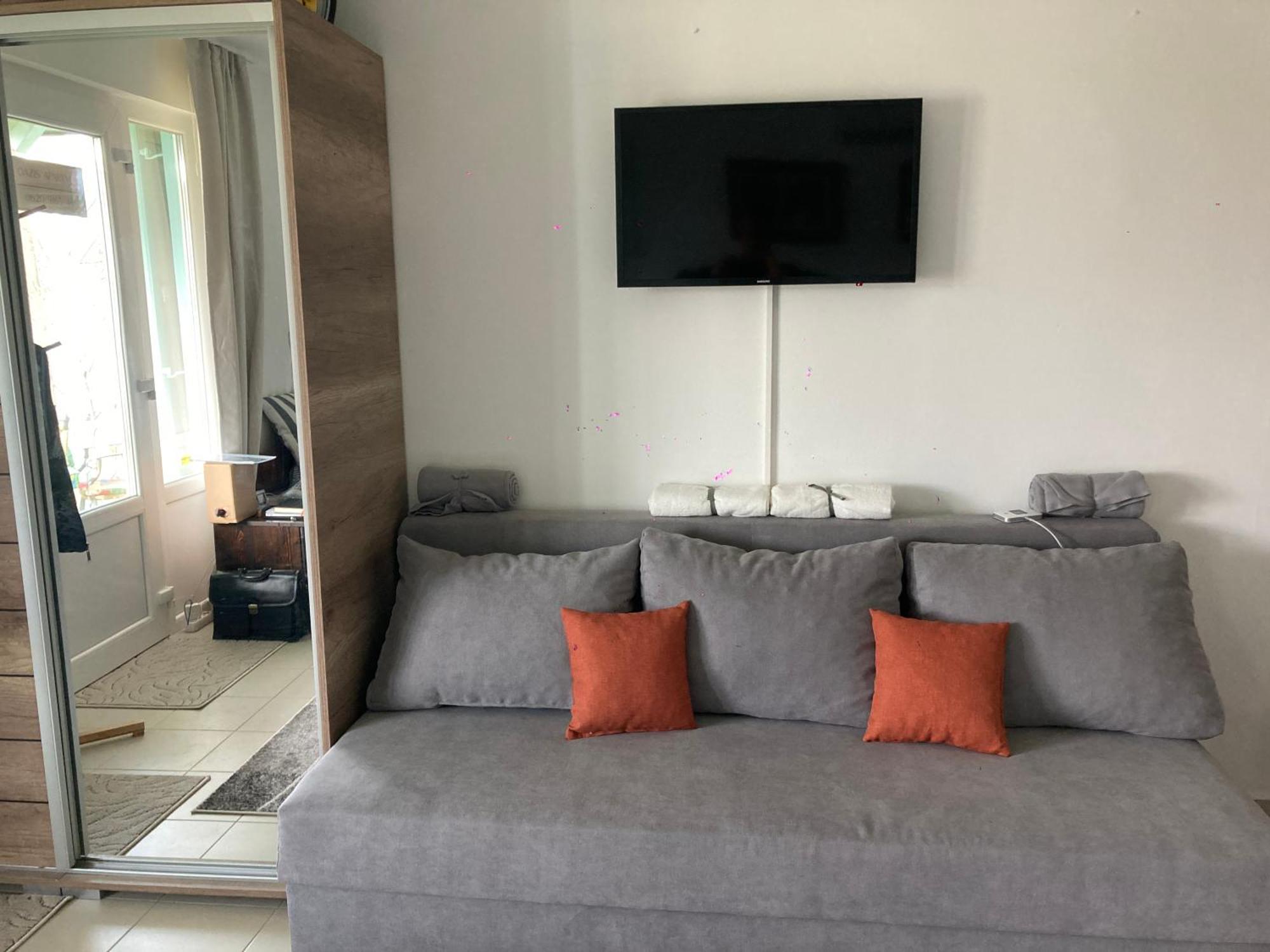Oazis Apartman Orfű Esterno foto